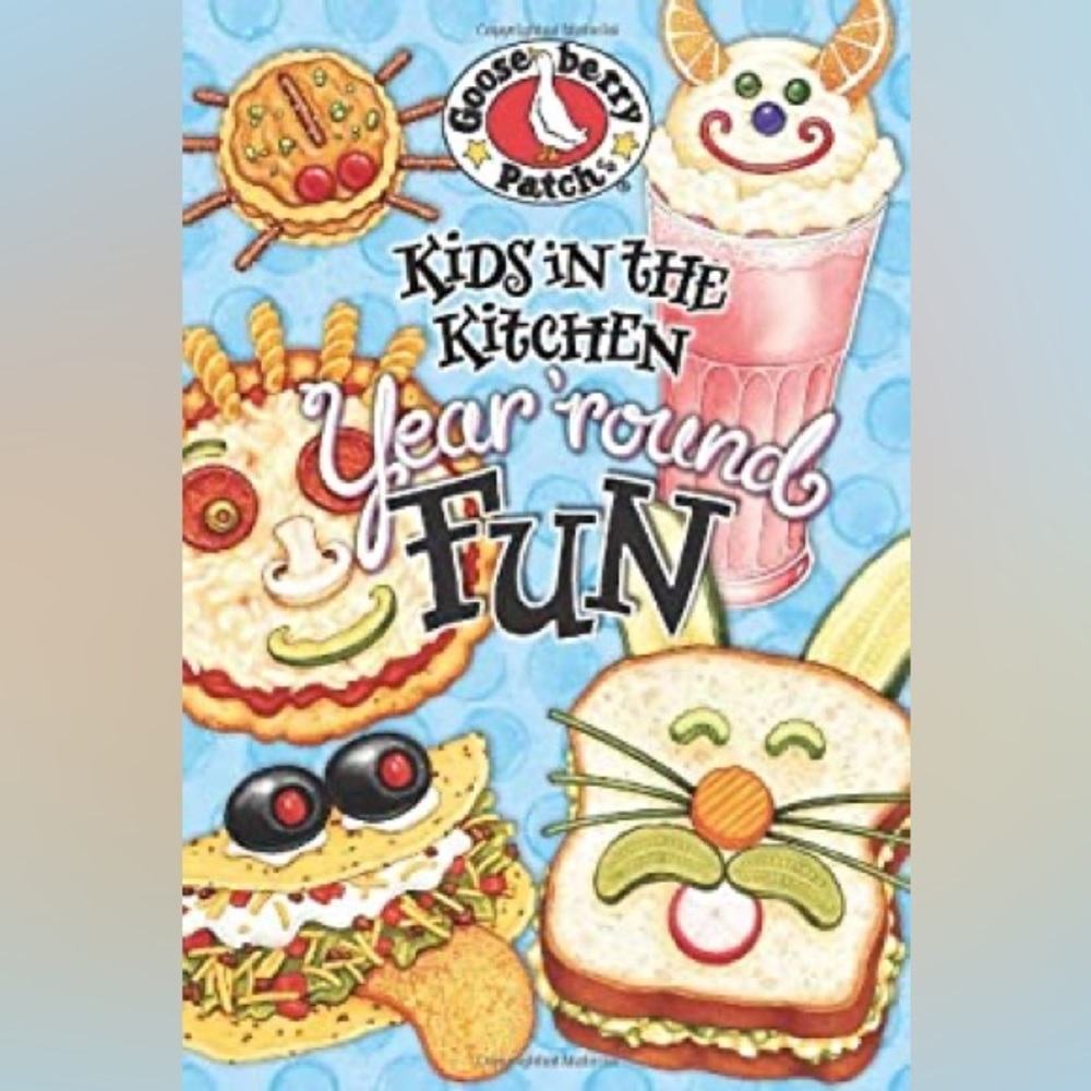 NWOT Kids in the Kitchen Year 'Round Fun Cookbook
by Gooseberry Patch
Hardcover